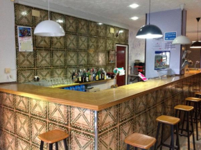 Отель Hostel Alhambra  Жирона